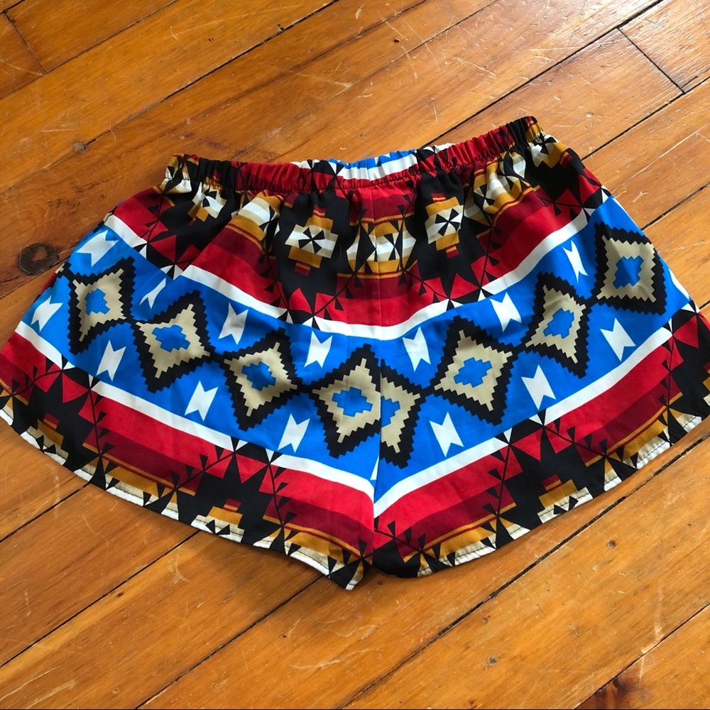 Blue/Red Aztec pattern shorts - Picture 2 of 2